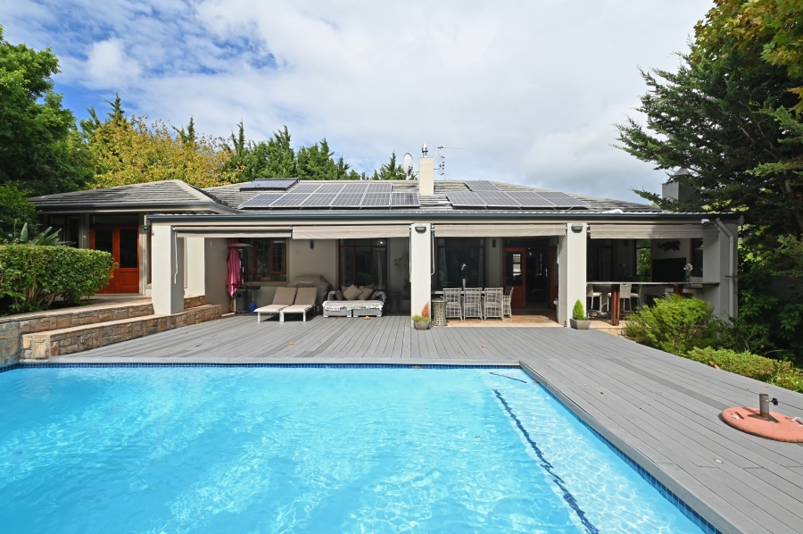 To Let 4 Bedroom Property for Rent in Constantia Western Cape